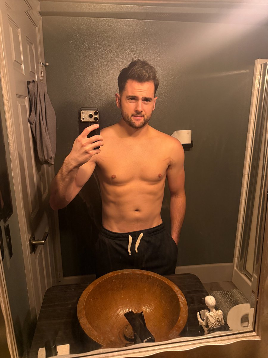 nicosmoothguy's tweet photo. open comments and thank me later https://t.co/ScRTGUD0ka