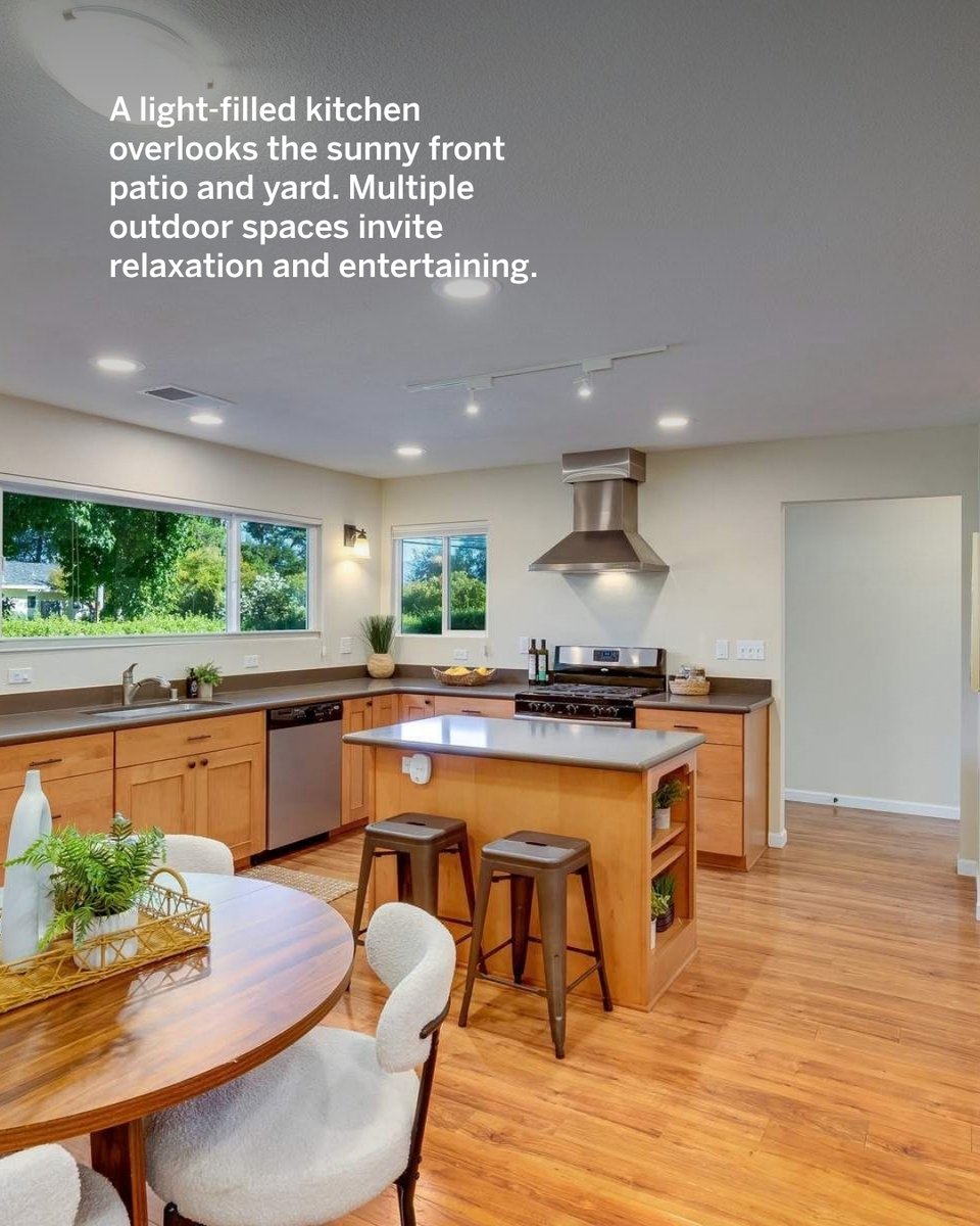 SIRWineCountry's tweet photo. Easy Sonoma living in the 55+ Temelec community. This renovated, single-level home offers a light-filled kitchen and multiple outdoor spaces.
https://t.co/vKkVc94clU https://t.co/kXBhTfq5sC