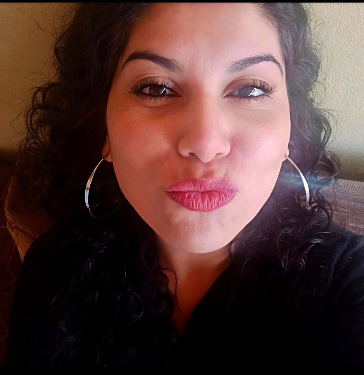 Jocy_g_crothers's tweet photo. Hola diablitos😈...
Estuve desaparecida jeje, me extrañaste??
pero volví con nuevas
 travesuras 😏 😘 https://t.co/IlfJzi3AYe