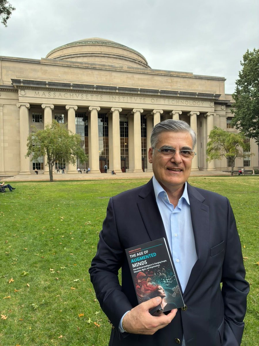 andrea_desantis's tweet photo. 📍 Massachusetts Institute of Technology (MIT), Cambridge, Massachusetts 🇺🇸
Where innovation, technology, and the future come together. 🎓✨ https://t.co/HjUQO2dHT9