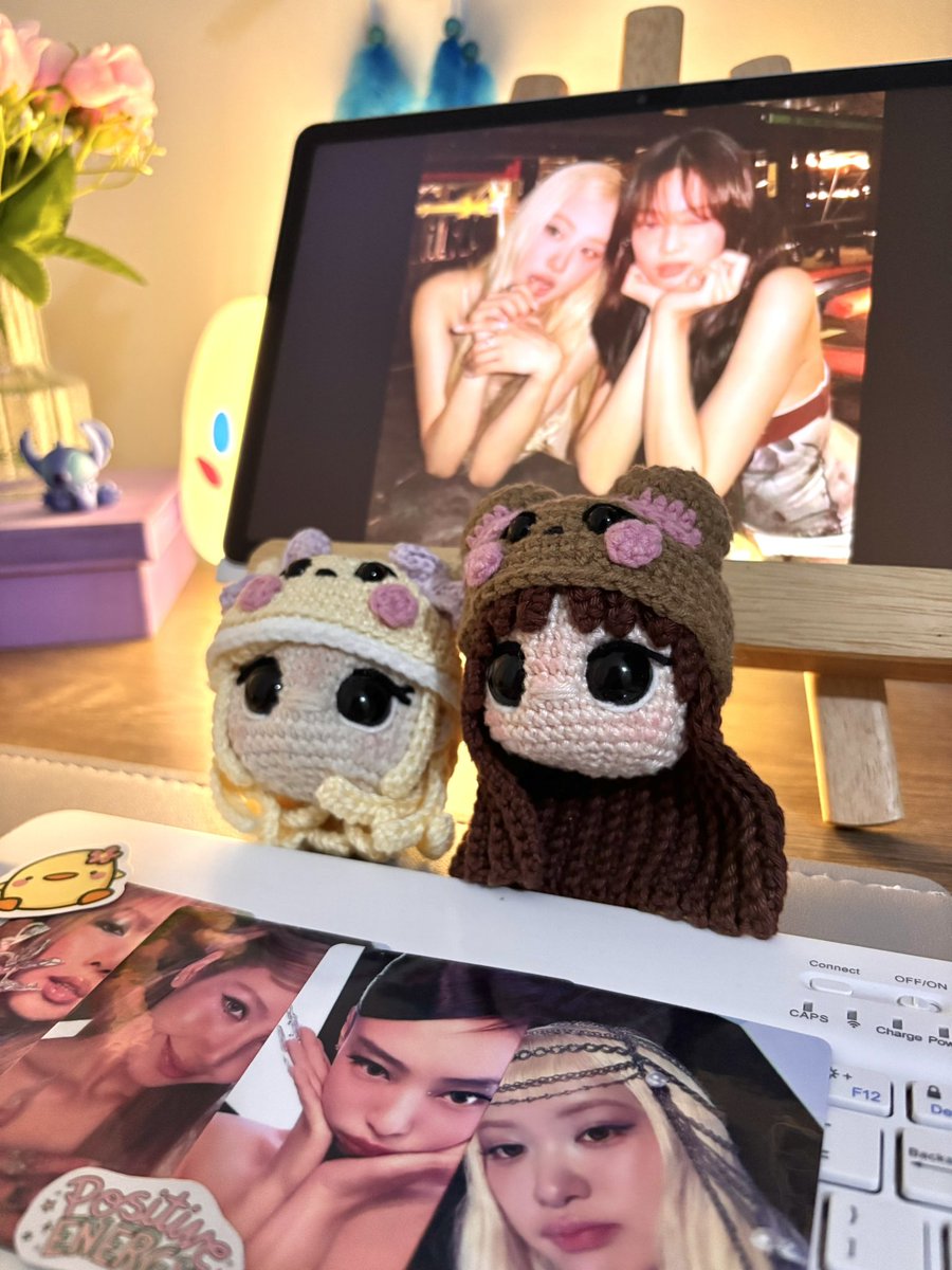 vlogtinys's tweet photo. Feedback positivo para a @olieecroche ✨

Queria agradecer a Manu que fez essas quatro cabeçudinhas das minhas meninas do Bp com o chapeuzinho das suas mascotes, Manu desde o início foi muito atenciosa e cuidadosa com cada detalhe e o resultado? Essas quatro lindezas impecáveis💗 https://t.co/H1B6WEA5jZ
