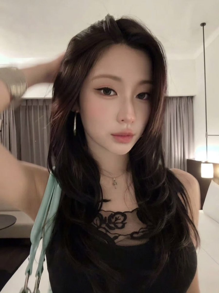 PandauRorAcesa_'s tweet photo. Obsessed with this look 🫠🫠🫠

#ASA #ENAMIASA #BABYMONSTER https://t.co/AJVKl8Sqkf
