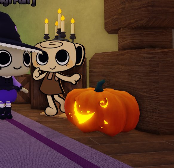 dinoshelly_'s tweet photo. I spent 2 hours on this pumpkin for nothing. no views I bet https://t.co/rRL4ApLiyo