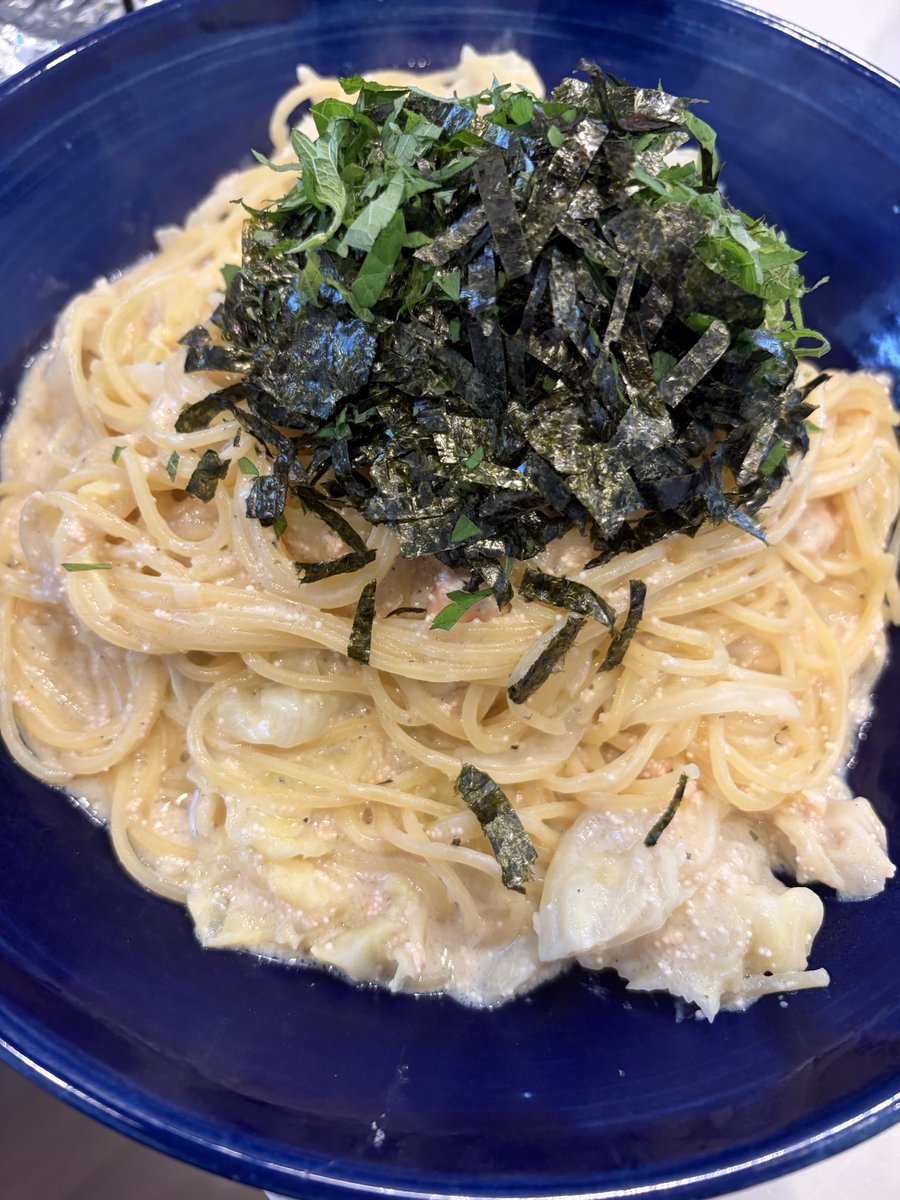chi_bebe_chi's tweet photo. もらった明太子で朝から大量の豆乳めんたいクリームパスタを作る。
おいしーけど改善の余地あり。 https://t.co/k4QDNc6Q95