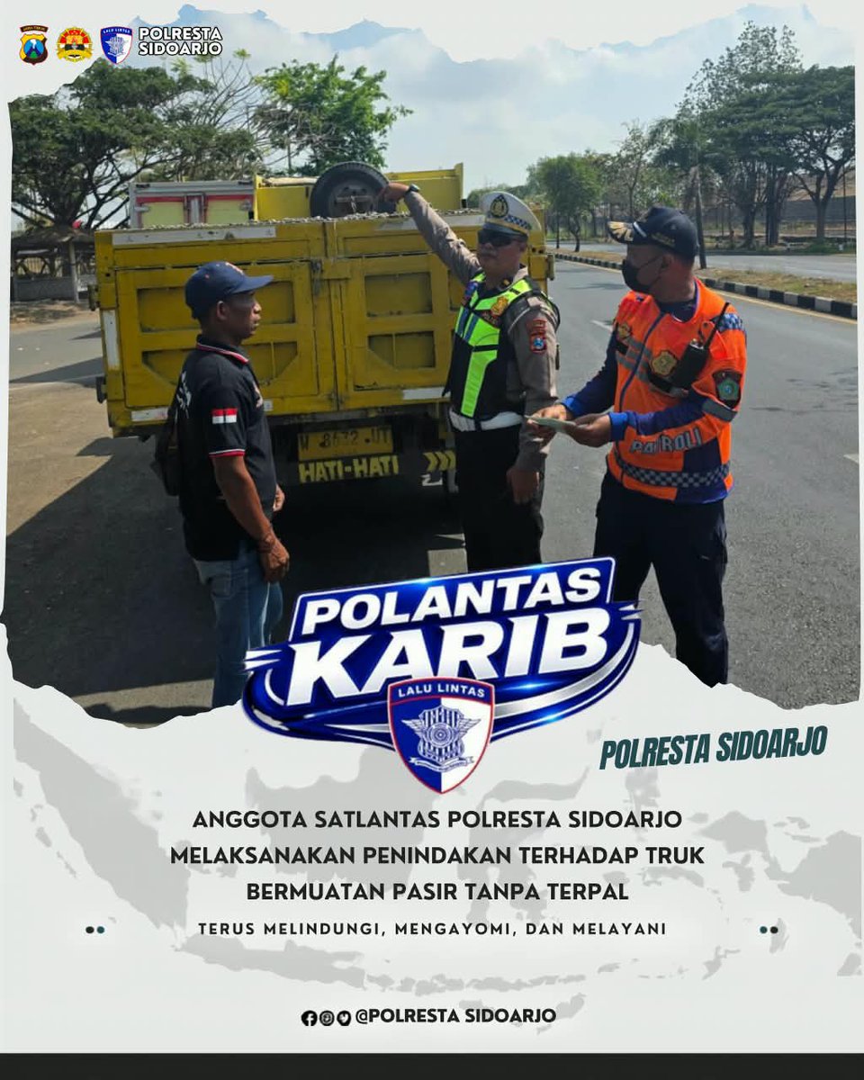 Deltasitik's tweet photo. Anggota Satlantas Polresta Sidoarjo bersama Dishub Kabupaten Sidoarjo melaksanakan penindakan terhadap truk bermuatan pasir tanpa terpal yang berpotensi membahayakan pengguna jalan lainnya.

#PolrestaSidoarjo
#PolantasKarib
#PolisiBersamaMasyarakat https://t.co/bgc4rulxoG