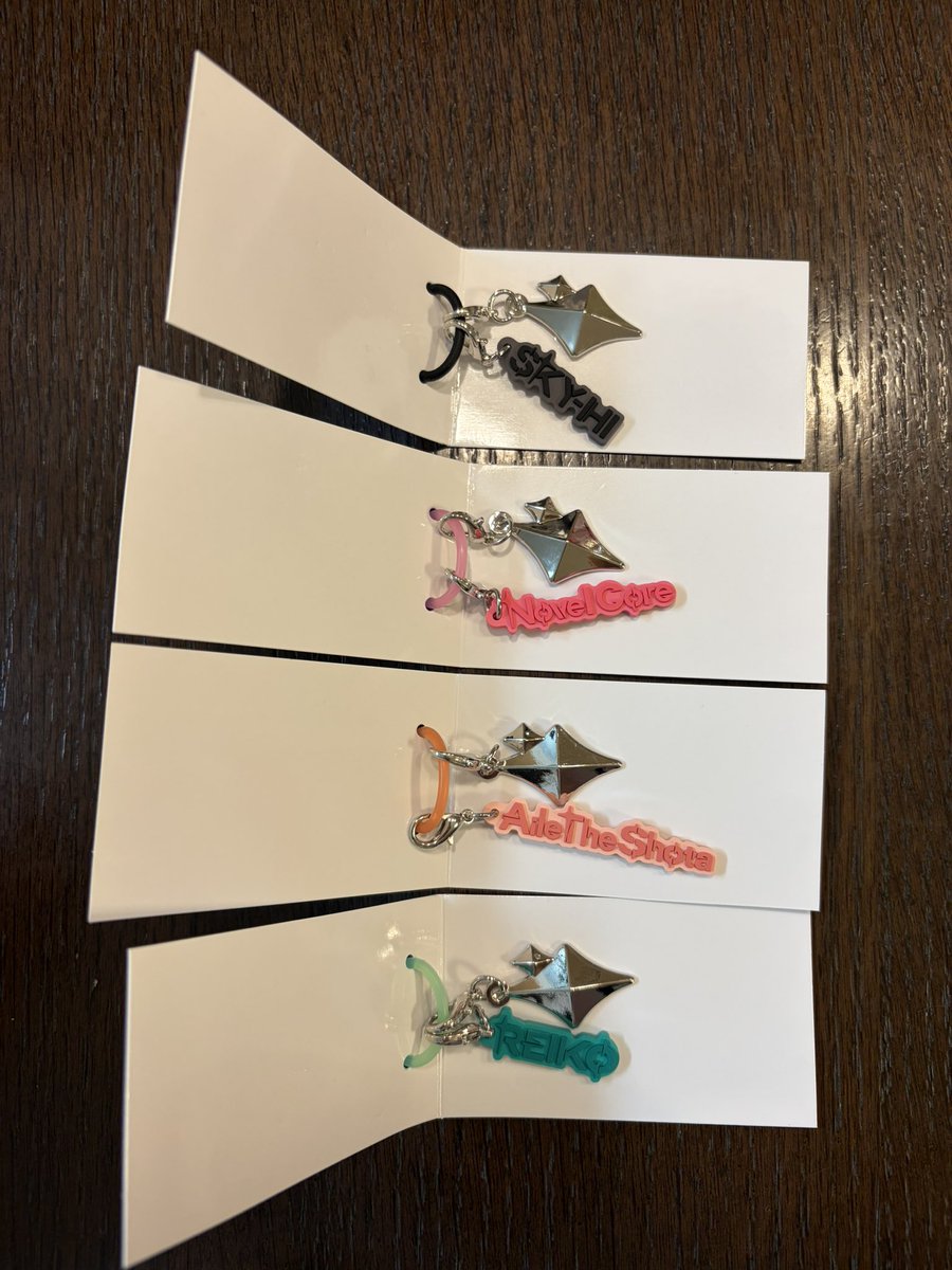sui_bmsg's tweet photo. BMSG FES26
ランダムマーカーチャーム
交換 譲渡　買取

譲:SKY-HI  Novel Core  Aile The Shota  REIKO＞定価

求:SHUNTO RYUKI KANON MAHINA＞定価

10/10会場手渡しor郵送

纏めての方優先
お取引垢×
ff外からでもお気軽にお声掛けください！

#BMSG交換　#BMSGフェス交換 https://t.co/F7bEzSf5iM