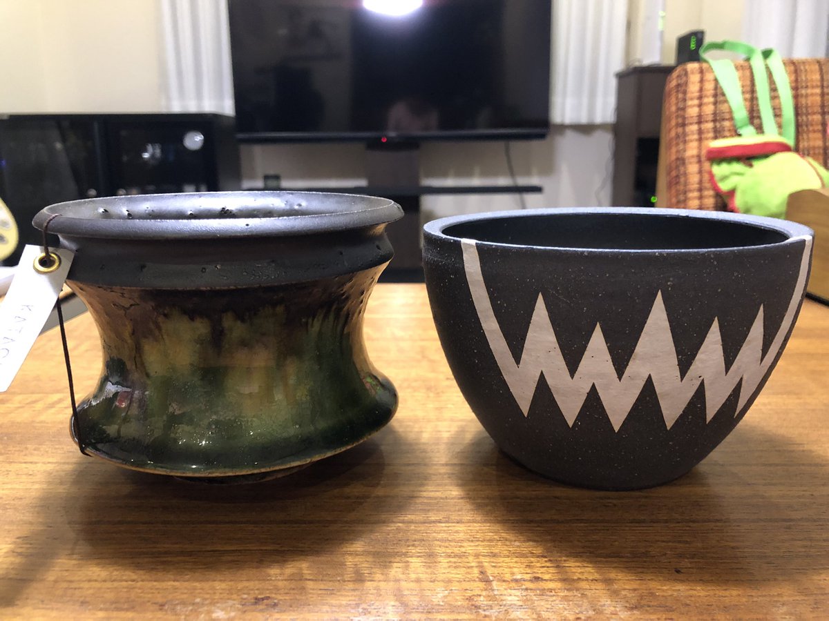 skishinichi's tweet photo. 植木鉢 対極の美
(近いサイズの作品を並べてみました)
#katachiseiskujyo
#カタチ製作所
#invisibleink
#インビジブルインク https://t.co/clFE5Zitzy