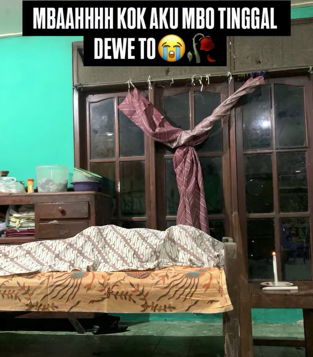 awaaannnn__'s tweet photo. innalillahi wainnailaihi rajiun.

sedih bgt padahal kemaren bgt masih ngonten mbahnya, pagi ini udah gaada. selamat jalan mbah leginah, terima kasih sudah menghibur yaa mbah. semoga mbah leginah ditempatkan di tempat terbaik di sisi-Nya 😭🤲🏻 https://t.co/z7ONzjNrRe