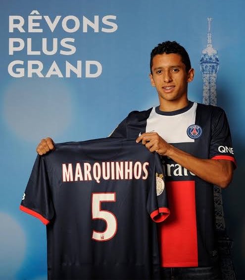 ParisVisionX's tweet photo. Petite demande à la commu ❤️💙

Marquinhos est mon idole depuis des années. C’est grâce à lui que j’ai aimé le football et que je suis tombé amoureux du PSG. 🥹

J’aimerais énormément avoir une réponse de sa part et, si possible, réussir à obtenir un jour un maillot dédicacé de lui pour l’encadrer. ❤️

Vous pouvez m’aider à attirer son attention en le mentionnant sous ce tweet et en partageant ? 🙏

@marquinhos_m5 ❤️💙