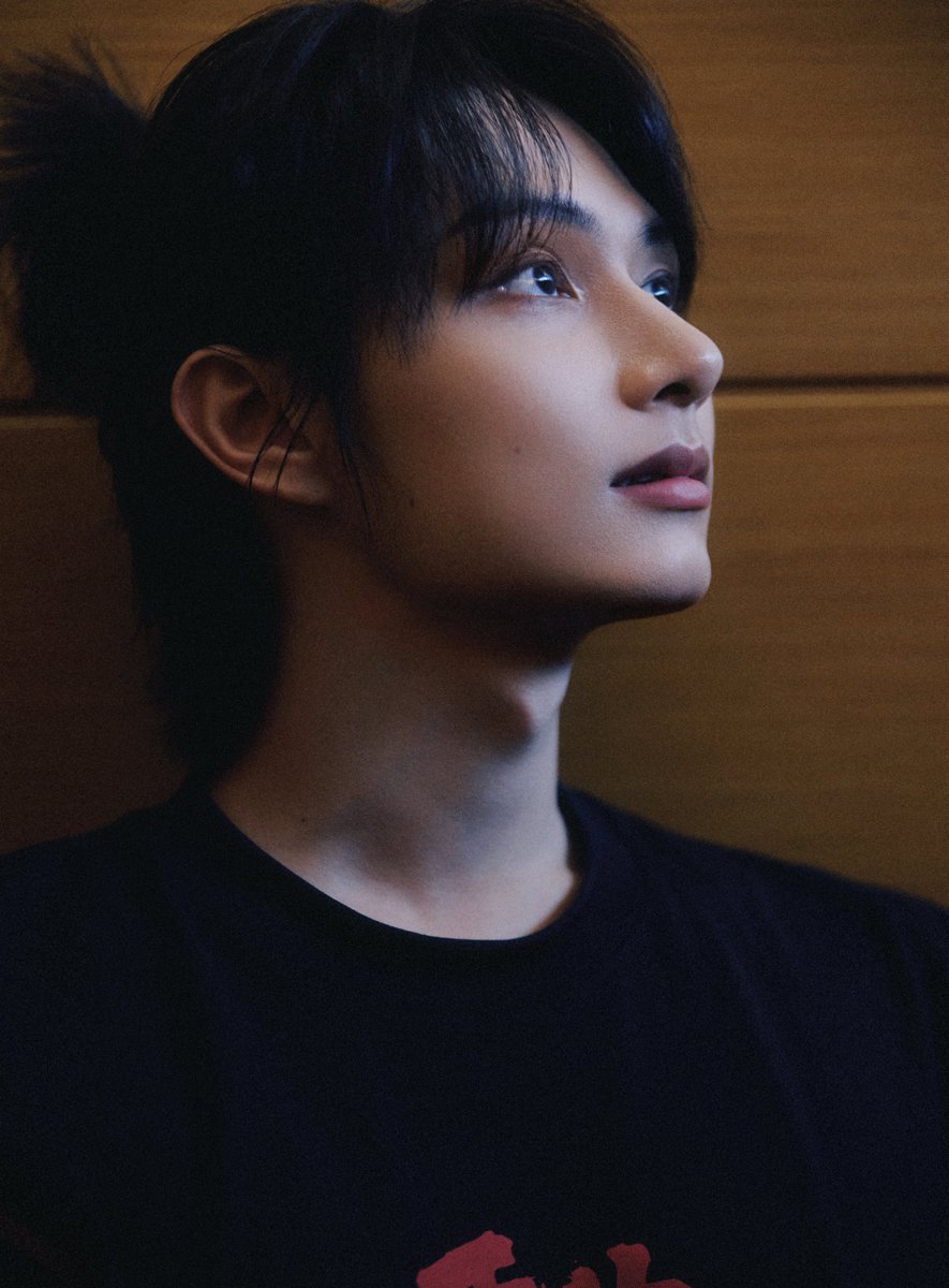moontomeetyou's tweet photo. JUN weibo update!!

“✌️📍Shenzhen” https://t.co/RZ99m88akx