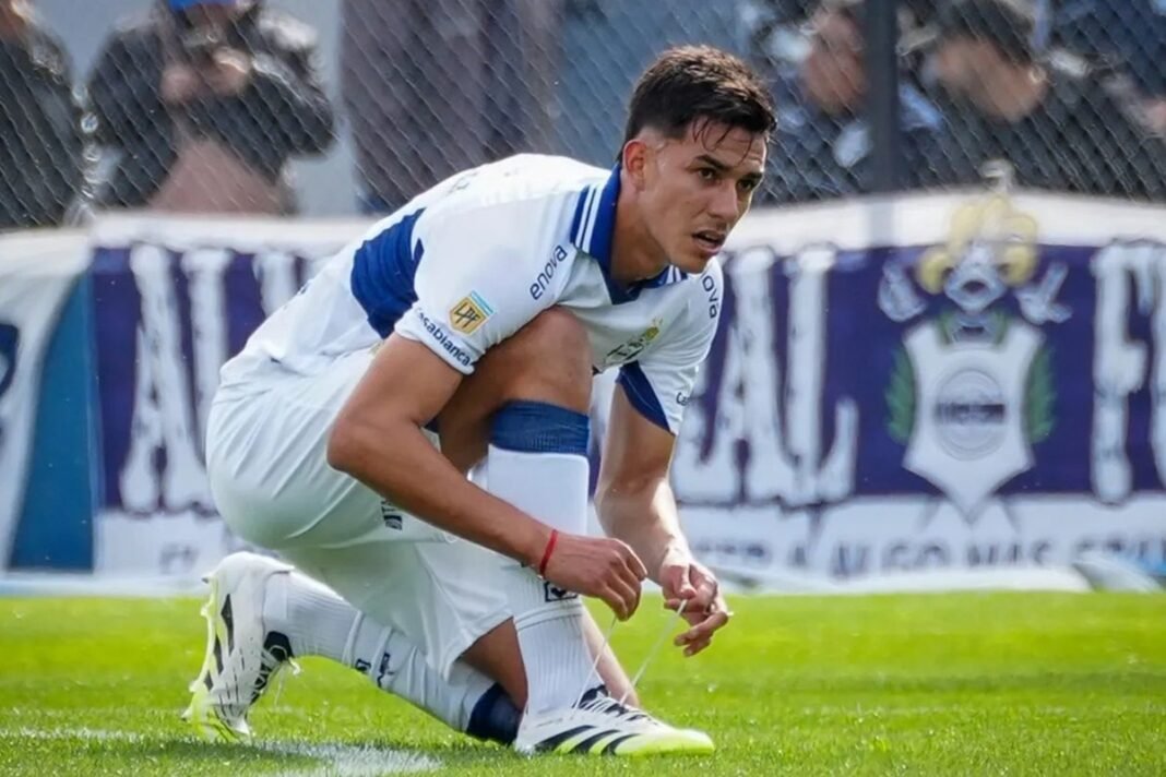 Alvaromz22's tweet photo. Los odio hijos de puta, le hacen mal al club, vayanse de una vez. https://t.co/s6bunOVa51