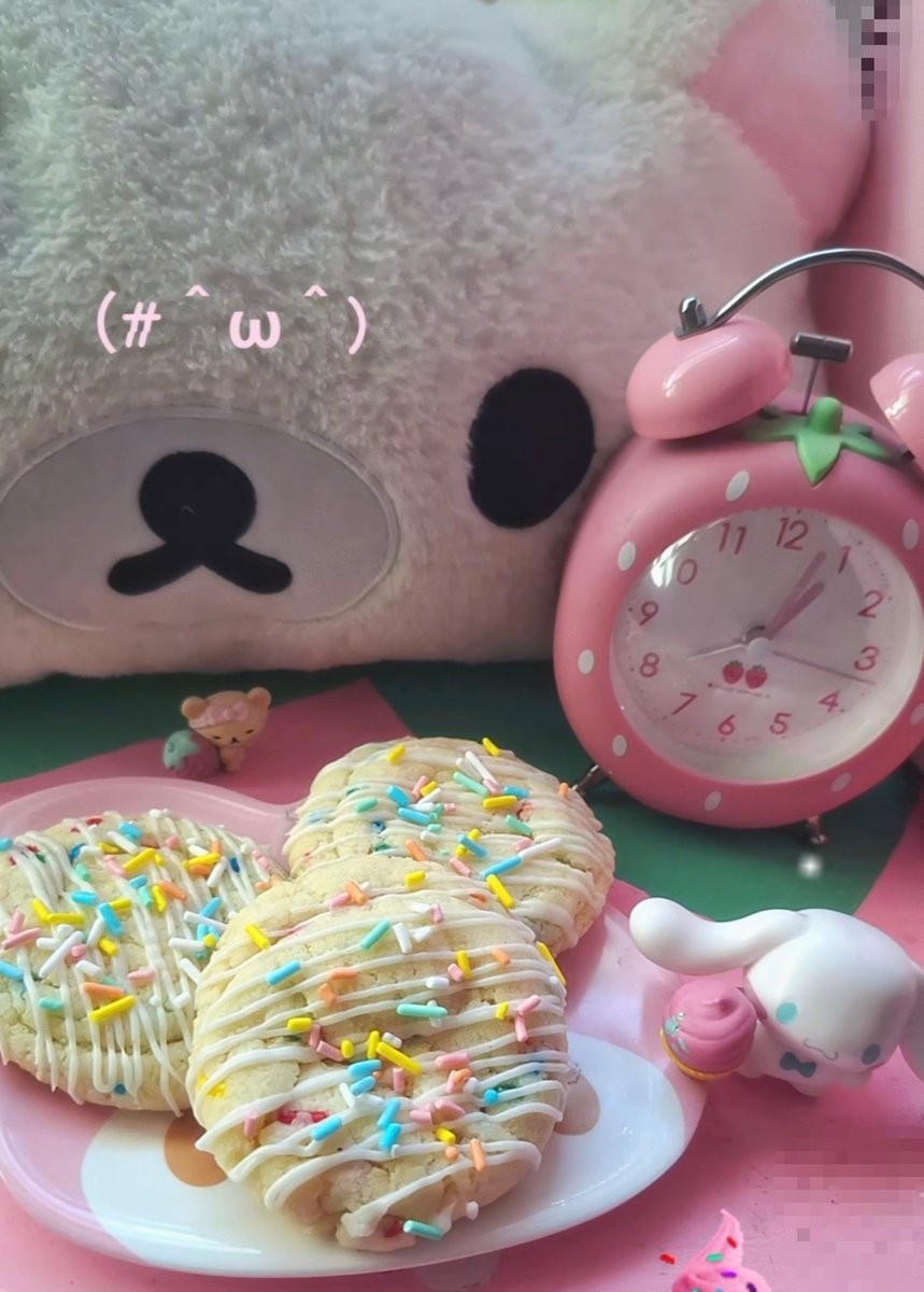 poptartanchan's tweet photo. i baked cookies 2day ! ! ☆ 🧁🍓🎀🥓
#egirl #cutecore #kawaii #misery #alternative #cute #fyp ૮ ᐢ.   ̫ .ᐢ ა * . ⭐️ https://t.co/lAjYdqubxY