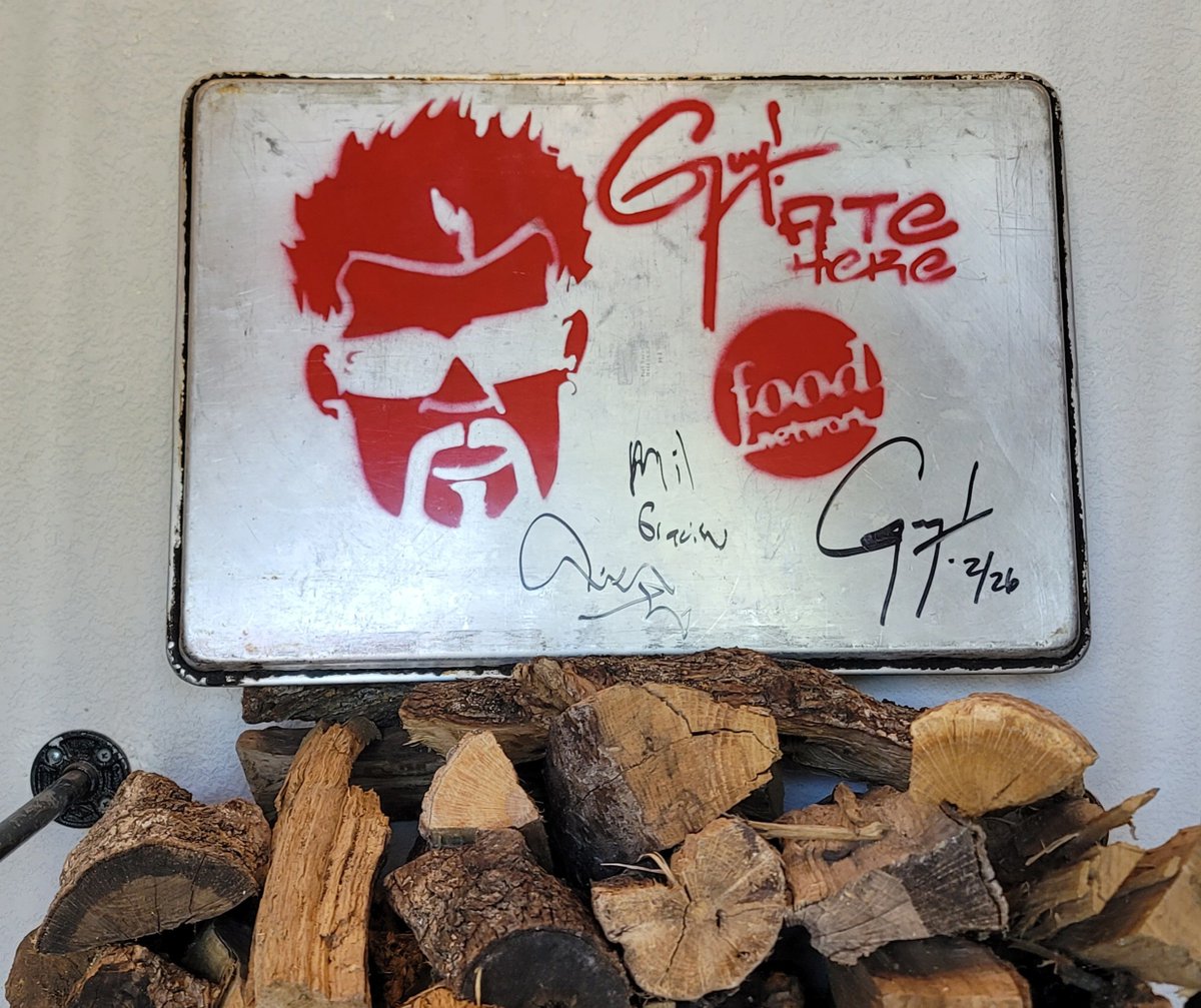 flavortownusa's tweet photo. Blog link below for September 2026 - in the last 30 days FlavortownUSA added 20 new episode clips in the video section, put nine new restaurants on the map, community verified 13 closures see more at the link #flavortown #dinersdriveinsanddives #guyfieri https://t.co/X8ILnWEeIb https://t.co/rR1ugPz4US