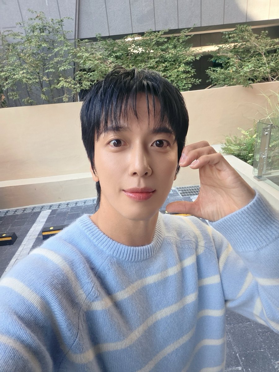 official_CNBLUE's tweet photo. [📸] 핑계고

✔️ https://t.co/7ljj4XIbnV

#CNBLUE #씨엔블루 #정용화 #JUNGYONGHWA https://t.co/BUA9lKVIIF