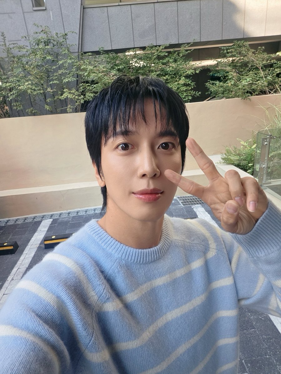 official_CNBLUE's tweet photo. [📸] 핑계고

✔️ https://t.co/7ljj4XIbnV

#CNBLUE #씨엔블루 #정용화 #JUNGYONGHWA https://t.co/BUA9lKVIIF