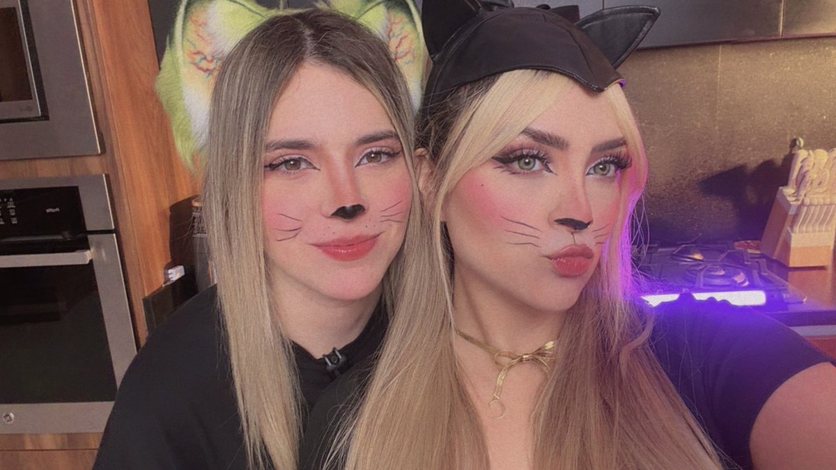 rvsdoll's tweet photo. no pueden ser más tiernas las amo https://t.co/7ZiCqV1r7s