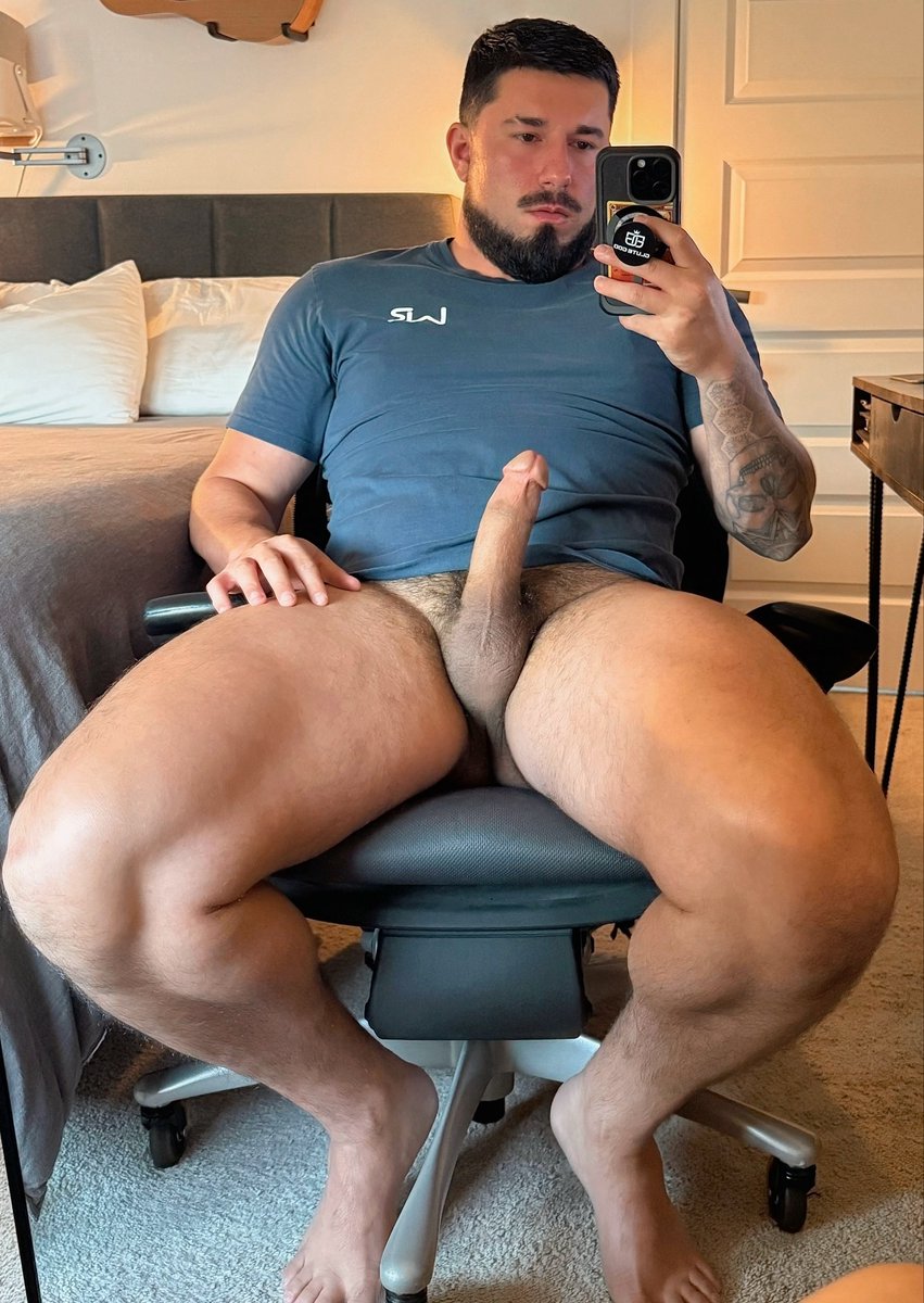 codyalantxxx's tweet photo. anyway here’s a picture of my cock https://t.co/Aqt65EtbJu