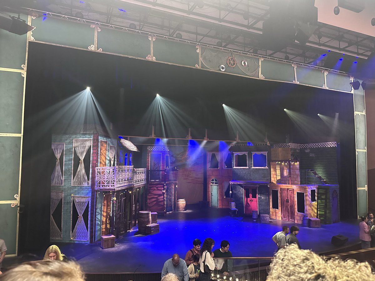 AGallo0821's tweet photo. Arrrrr you ready for PIRATES!?? #mUStangmagic https://t.co/9eG3Us4o9q