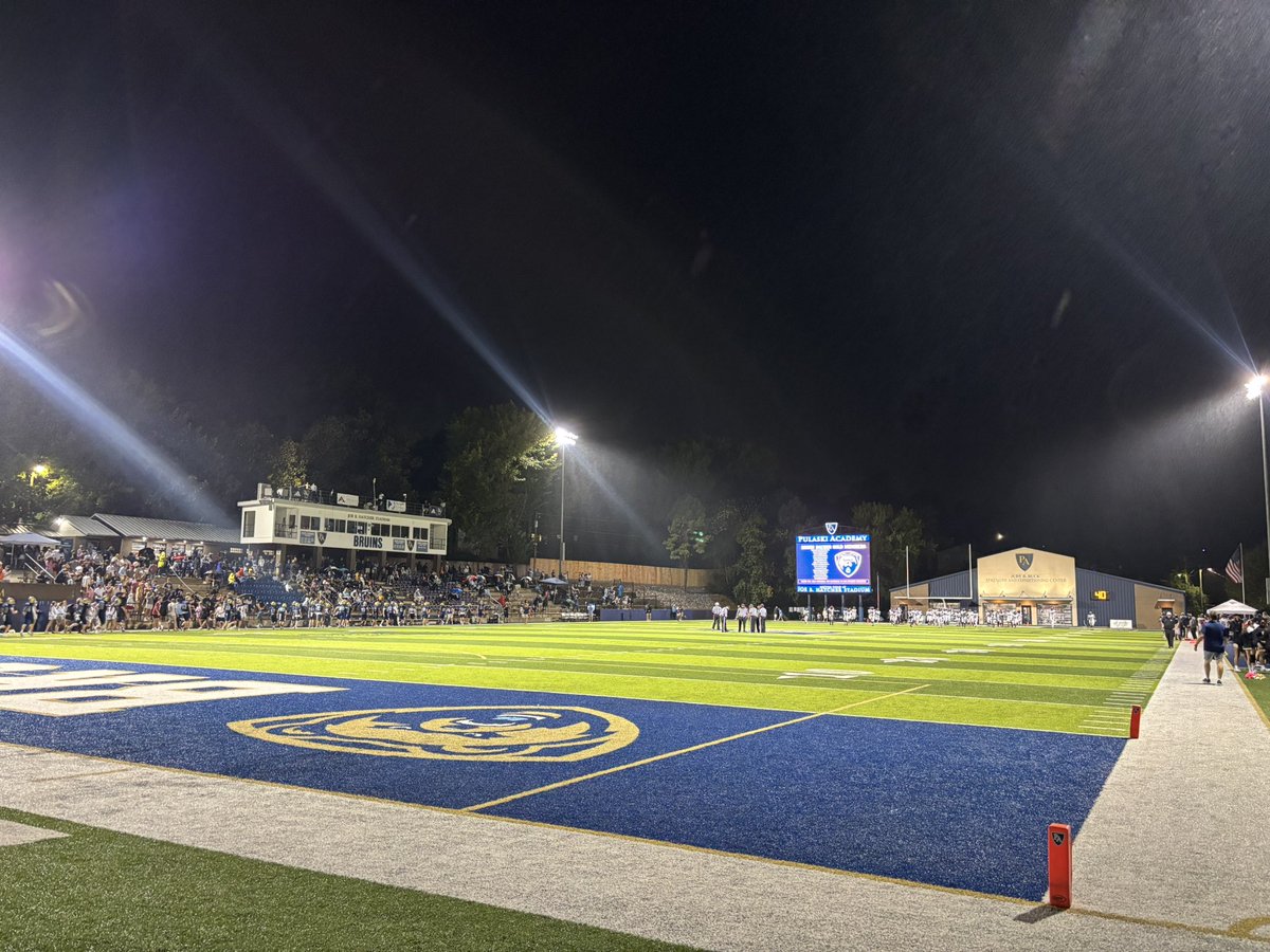 coachbailey_abc's tweet photo. Nothing like Friday nights in Arkansas! https://t.co/ImXI35bx7g