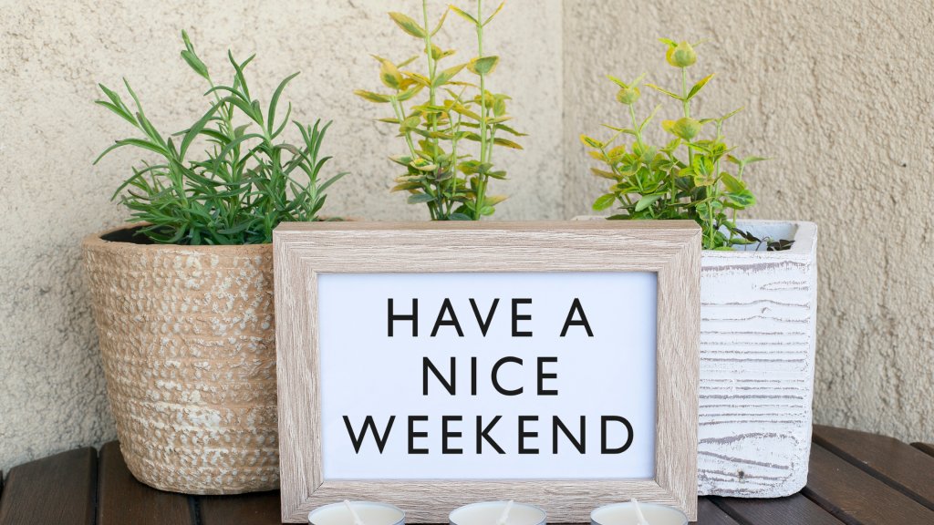SocialMSolution's tweet photo. Have a great weekend, all! #happyweekend https://t.co/VPuEPEN73N