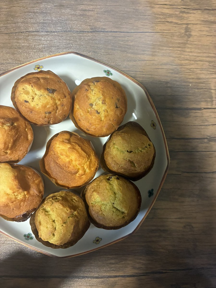 smile_join's tweet photo. 昨日[楽しく美味しくスコーンとマフィンを作ろう！]を開催しました。
色々なアクシデントもありながら、縁じょいんとらしく笑顔溢れるワークショップになりました😊
オリジナリティたくさんのマフィン。食べきれないほどのお土産を持ち、講師の方も皆さんも楽しまれて終了✨ありがとうございました🍀 https://t.co/jXWiZVL5uh