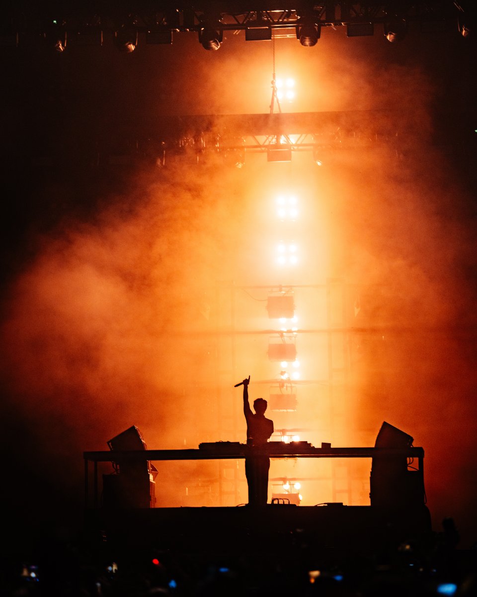 aclfestival's tweet photo. WE ROWDY @SKRILLEX https://t.co/byb4a1aPnS
