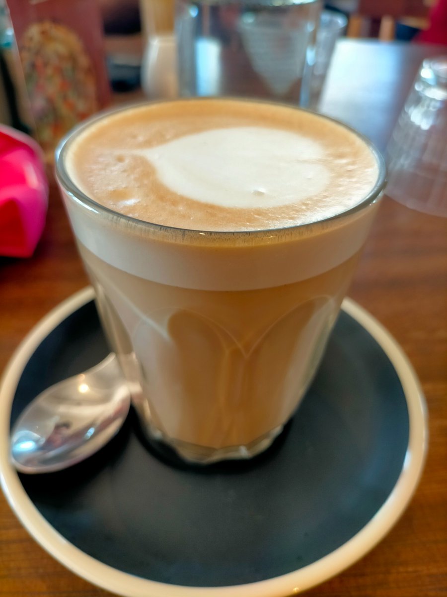GenWhitson's tweet photo. Thanks to the chain gang for towing me home today when my legs gave in at 126kms and 4hrs of solid riding #refuel #training #coaching #cycling https://t.co/ZKIREPWzlx