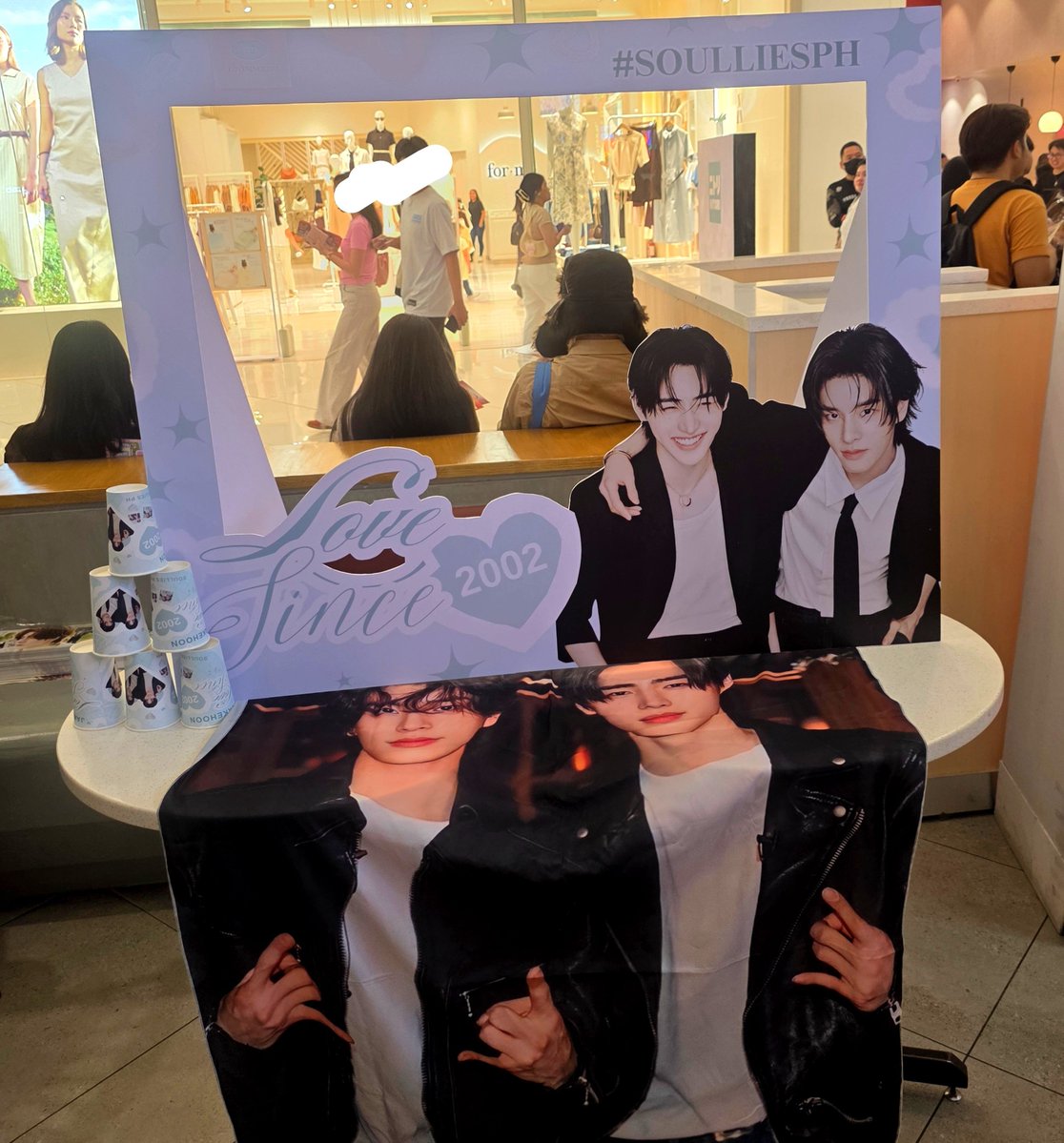 camshamnida's tweet photo. SoulliesPH - JAKE and SUNGHOON’s #ENDLESSLoveSince2002 

📍 ChatRaMue MOA https://t.co/zWsQWxvRP7