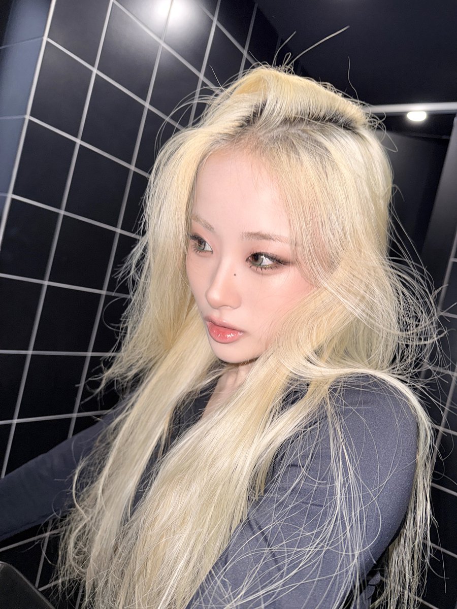 hiipe_princess's tweet photo. 감쟈 많이 먹어라

#HIIPE_Princess #하입프린세스 #ハイププリンセス #ハイピー
#YSY https://t.co/gFI5KHTlgX