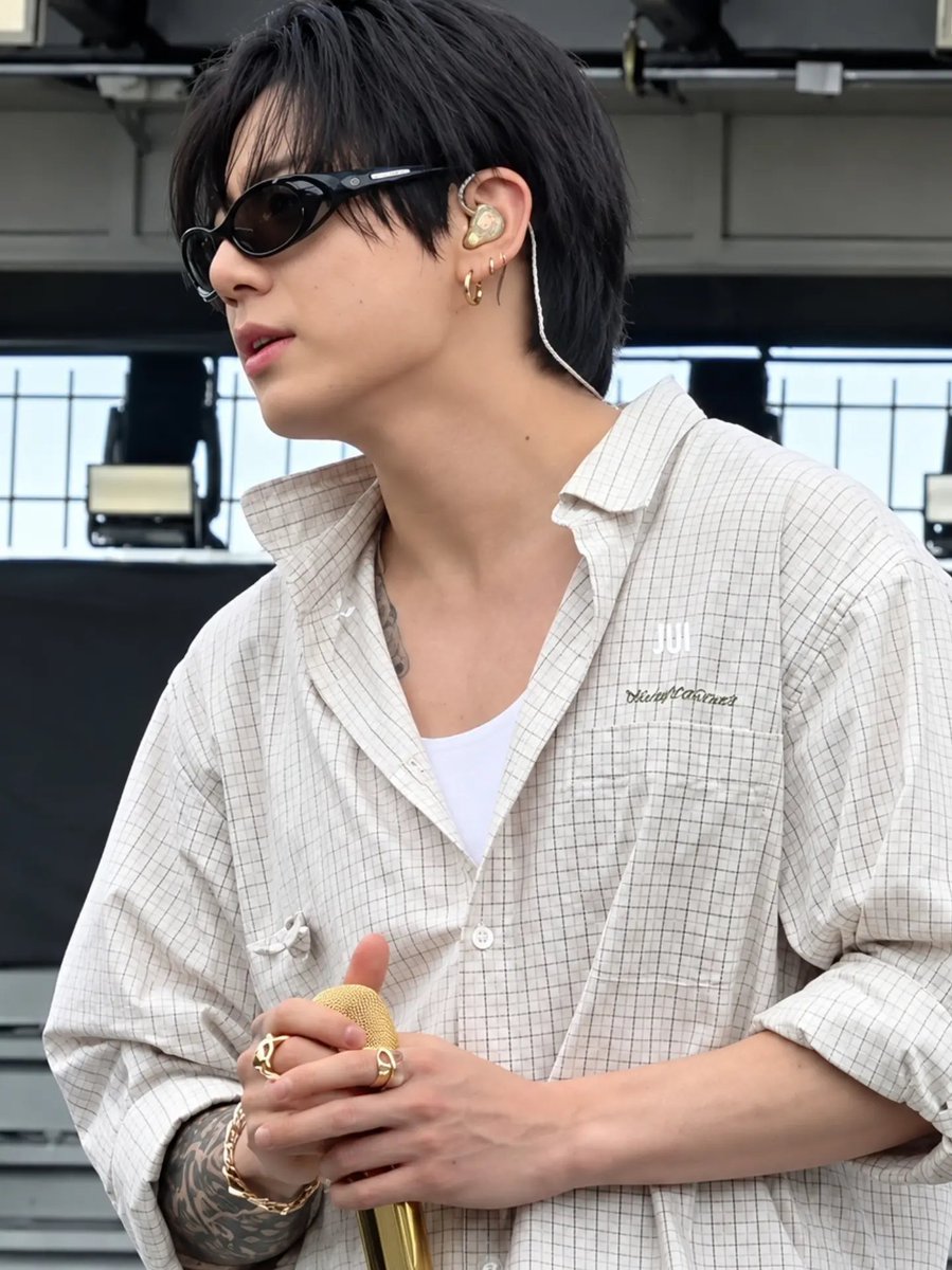 Jungkoo_gukkk97 tweet picture
