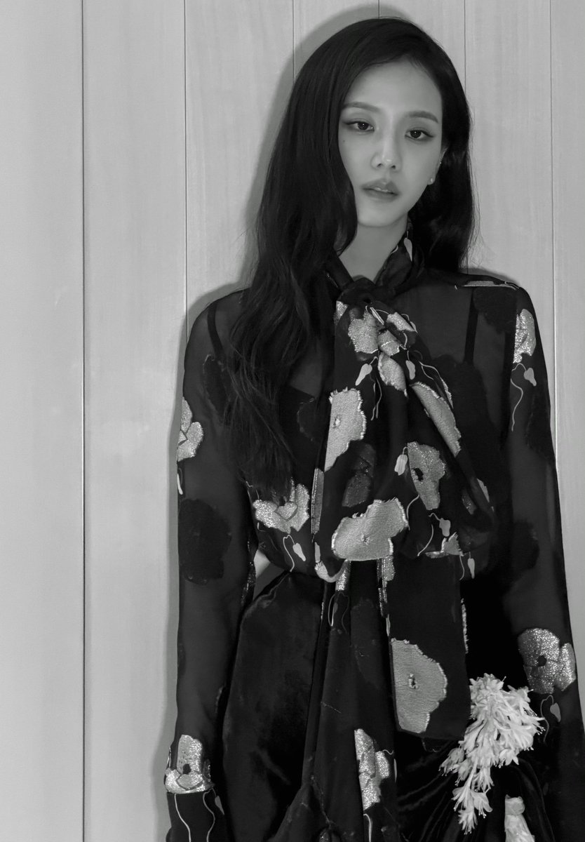 JISOO_CHINA's tweet photo. #JISOO weibo update.

出席 Dior 2027 夏季 After Party 的 JISOO 🖤 ​​​

#JISOO #지수 @officialBLISSOO https://t.co/eQvkgF6Z0d