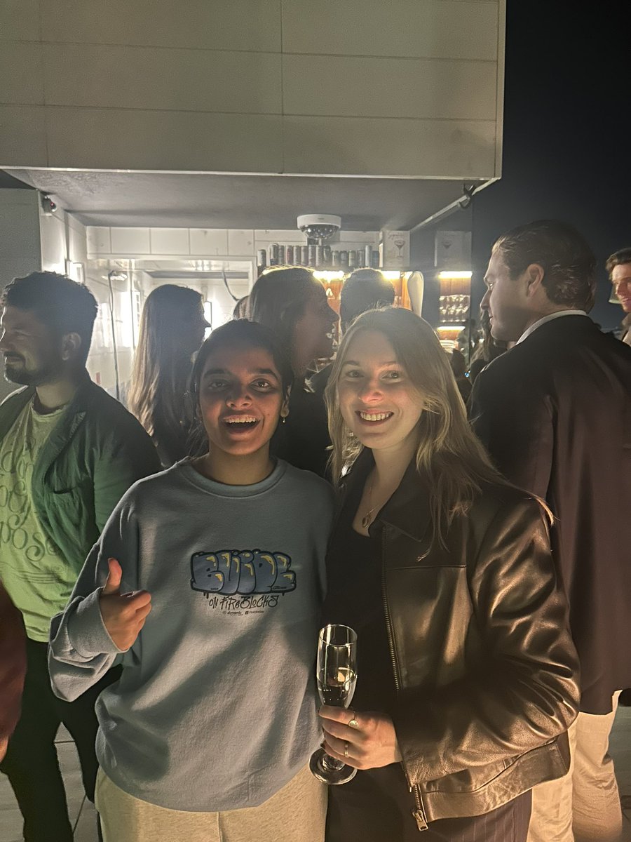 0xgarrgi's tweet photo. Thank you @micro1_ai for hosting this amazing event!! Got to meet so many new people and pitch my startup idea! @sahilkaling_ https://t.co/ZyIG51G56g