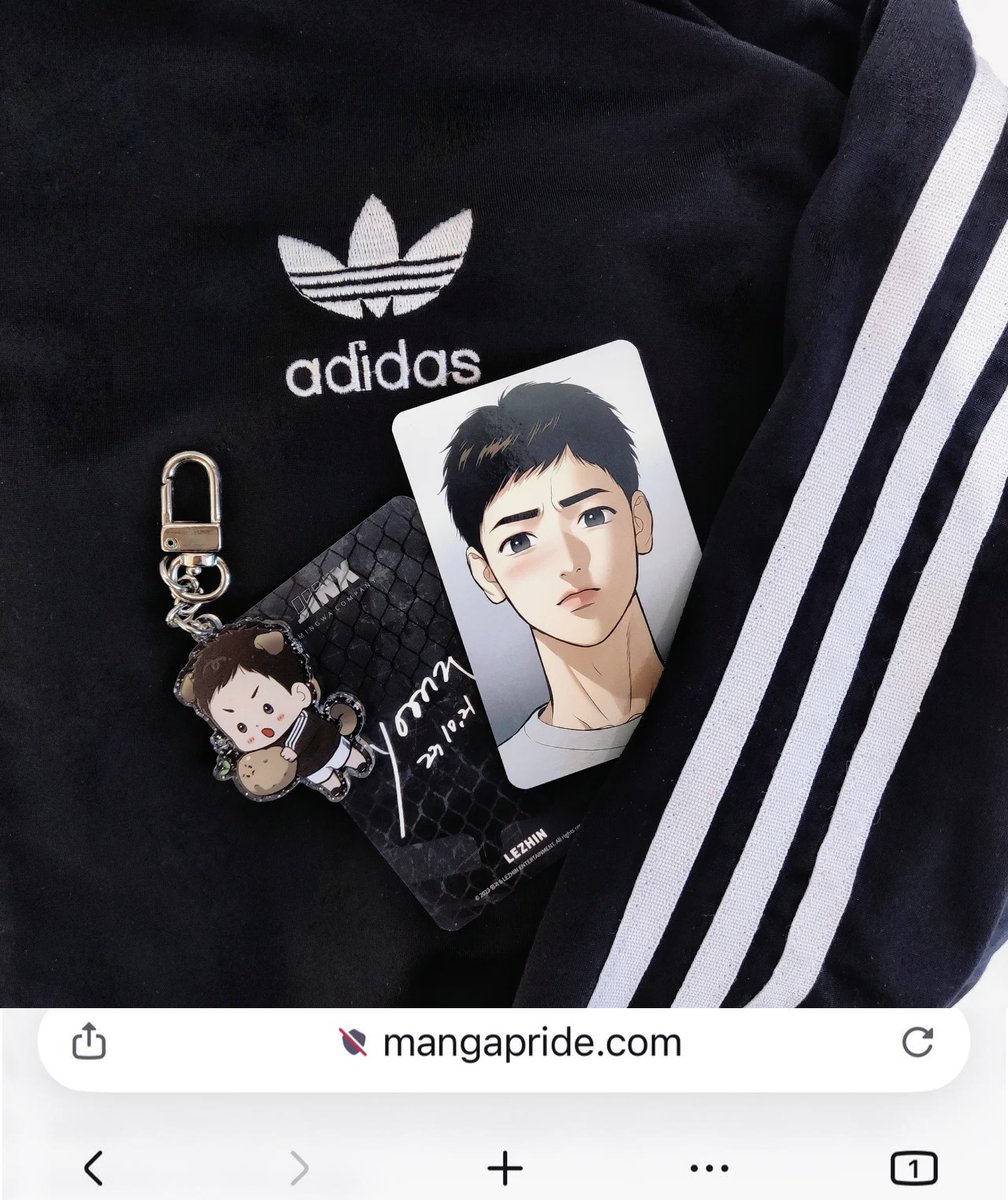 vincentbl019's tweet photo. My Adidas bro 🖤

°
°
°
°
°
#jinxmanhwa #jinx #징크스 #blmanhwa #blmerch #yaoimerch #yaoimanhwa #yaoi https://t.co/Zi2PMJeGCJ