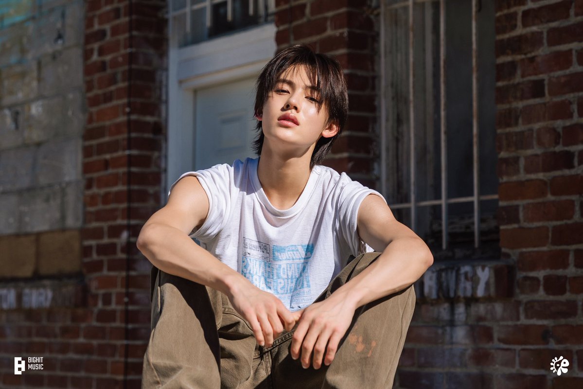 AHNGOTWINGS's tweet photo. eom seonghyeon how does it feel to be god's favorite https://t.co/19s5McKv5V