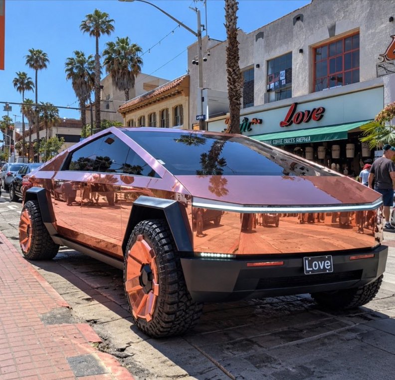 prosdeejnr's tweet photo. Imagine Elon Musk offered you a Cybertruck today… 🚙⚡ Would you accept it?

1 — ○ Yes ❤️
2 — ○ No ❌ https://t.co/QdkcS1qFSz