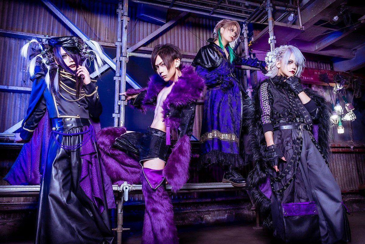 visunavi's tweet photo. 【Sick²】
12月2日（水）新宿LOFTへ向けてフルメンバーインタビュー

AI時代へのアンチテーゼを歌う新曲「マウス・トゥ・マウス」を引っ提げたワンマンツアー「83億のマウスへ」を開催中！

🔻記事はこちら🔻
https://t.co/CAHf7KPrnY

@Sick2_Official https://t.co/3QzSE15vFh
