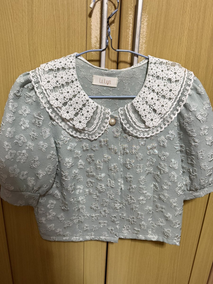 berryblossomm's tweet photo. ส่งต่อ60฿รวมส่ง ไม่เคยใส่ค่า
#ส่งต่อเสื้อผ้า #ส่งต่อเสื้อผ้ามือ2 #ส่งต่อเสื้อผ้ามือสอง #ส่งต่อstylist #โล๊ะตู้ #โล๊ะตู้เสื้อผ้า #ส่งต่อcintageshop #ส่งต่อsistersfabric #ส่งต่อserlyn #ส่งต่อmerge #ส่งต่อfeelfree #ส่งต่อmaison https://t.co/7d1ipGQGhf