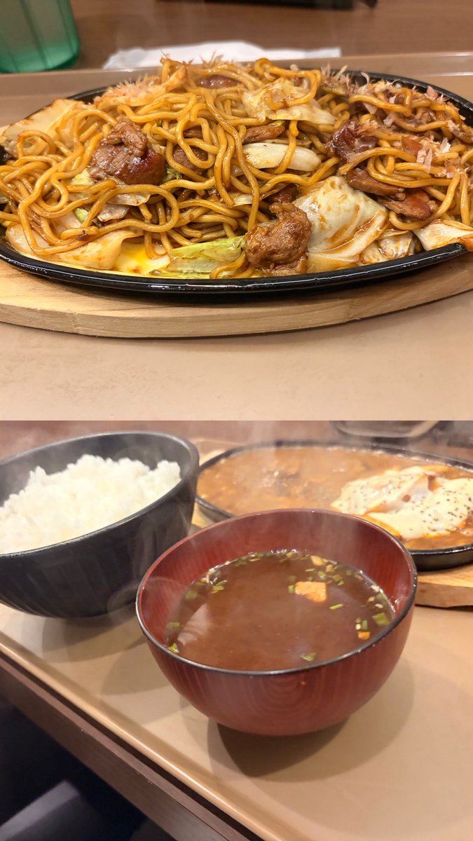 bj_6z's tweet photo. 時間差投稿です。
昨日10/2（金）キブンデサチオ✨
残念ながら煮豚炒飯売り切れてた🥲🥲
けど、初めてカレー食べれた！！
久しぶりにラーメンも食べたいなぁ…💭💭
めちゃくちゃ美味しすぎて激ハマリです🫠🩷
またぜっっったい行きます！！
 #キブンデサチオ  @kibun_de_SACHIO @kibusachi_2nd https://t.co/NHluxXo5X4