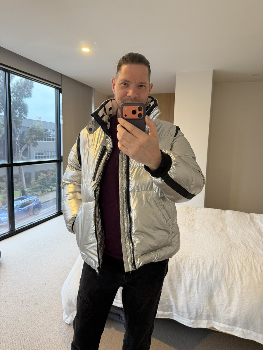 kai_h's tweet photo. Stepping out to an event tonight, do I dress more lowkey, or go all out?
It’s all in the choice of jacket really 😎 https://t.co/UMAIFVf9iY