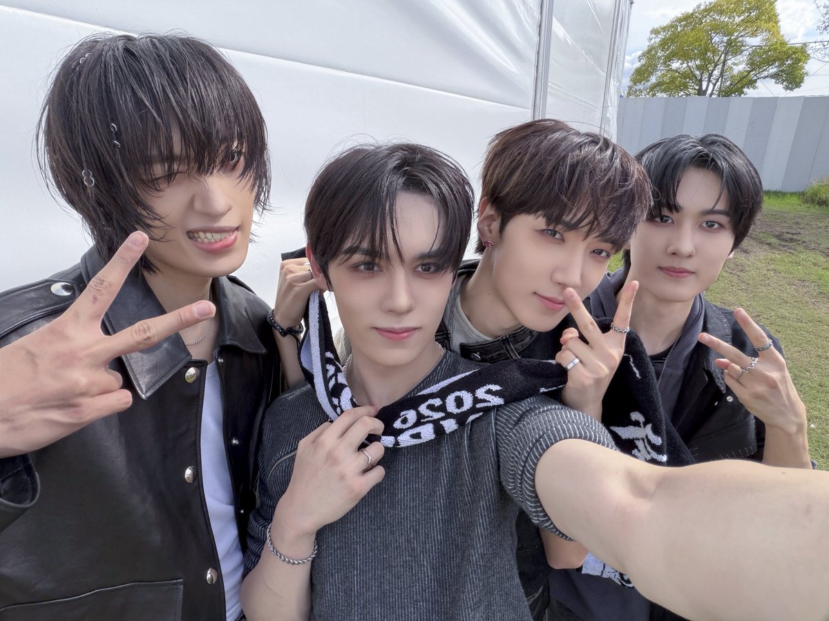 AxMxP_official's tweet photo. [#AxMxPxicture] 261003 부산국제록페스티벌

🖤🎶

#AxMxP #에이엠피
#2026부산국제록페스티벌
#2026BIRF https://t.co/lBZDlE2POt
