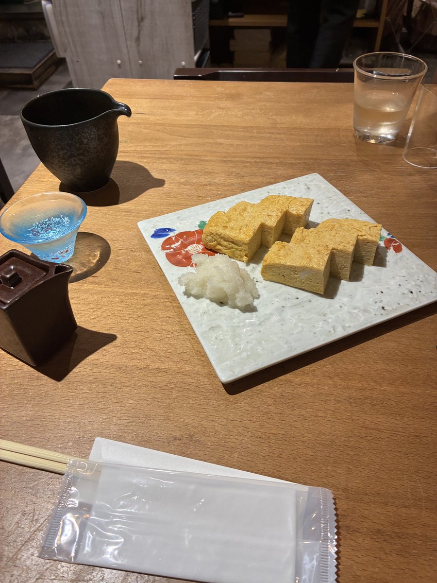 MASARUHAN's tweet photo. クレセント1回目終わりまして、東京駅で冷酒とだし巻き、おろし天せいろを食べて帰ります。 https://t.co/W2ZIIA9bOK