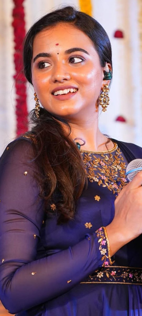 NikNik1487435's tweet photo. Wow maanasi Ennada x fulla ivala pathi dhan irukku

#maanasi #supersinger #cookwithcomali #c2c https://t.co/9BCSkeg89O