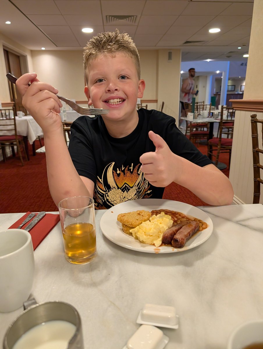 ExcelKOS's tweet photo. #runefest fuel ready let's go #gamers #osrs https://t.co/I7YKvDl4LO