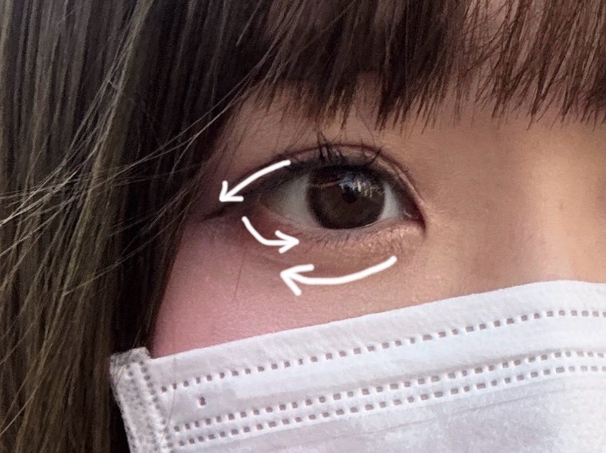 Sabada4__oo's tweet photo. @2yauun 初絡み失礼します!!
目頭近くの二重幅書くのと涙袋と地雷ライン、アイラインは全部垂れ意識すると左みたいになりますよ( ᴖ ̫ᴖ )♩涙袋は丸く意識するといいです！
この画像はアイライン長めですけど、短めに垂らして地雷ラインに繋がるようにするともっと近づくかと😖 https://t.co/m4U8J58ZdY