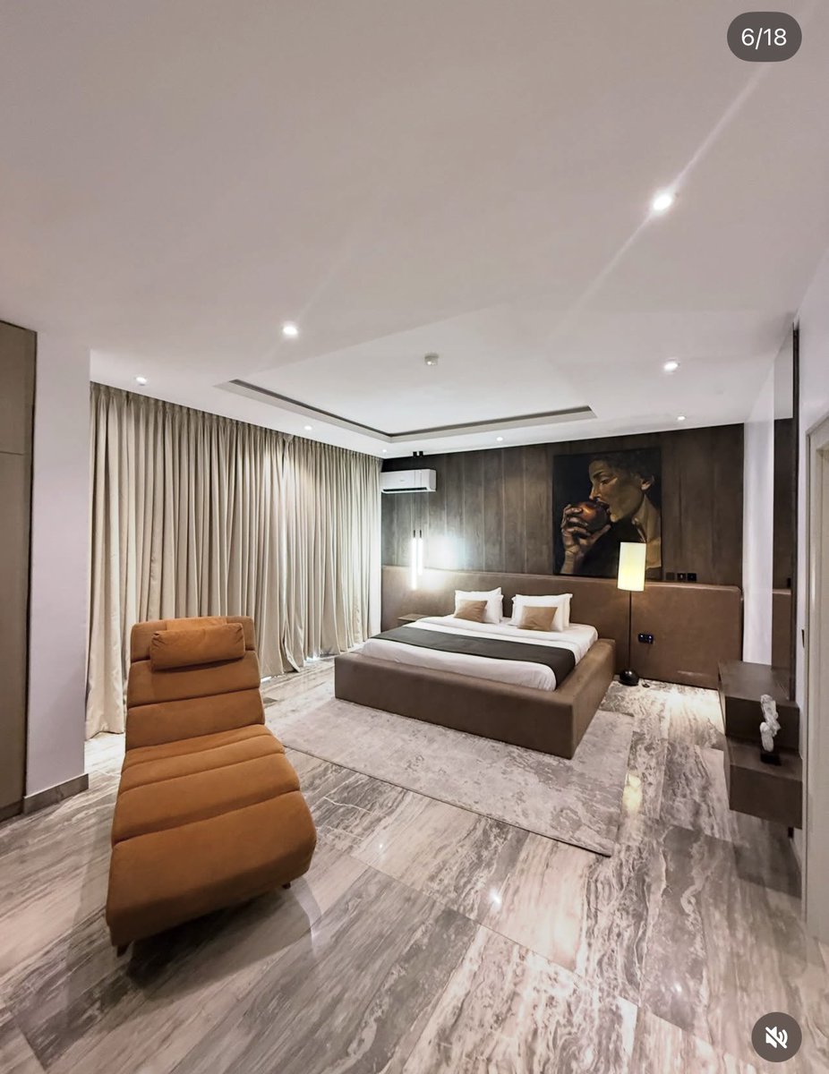 hee_l_dah's tweet photo. Okay, this one is for the Men 🙂‍↕️
Has a pool btw. 

Masculine Spacious 2-Bedroom open for booking in Jahi, Abuja. 

Phyna || Nkechi blessing || TINUBU MUST GO || Dj Dimple A|| Teminators || Yoruba || Lagos || NYSC https://t.co/QilfuaDVcx
