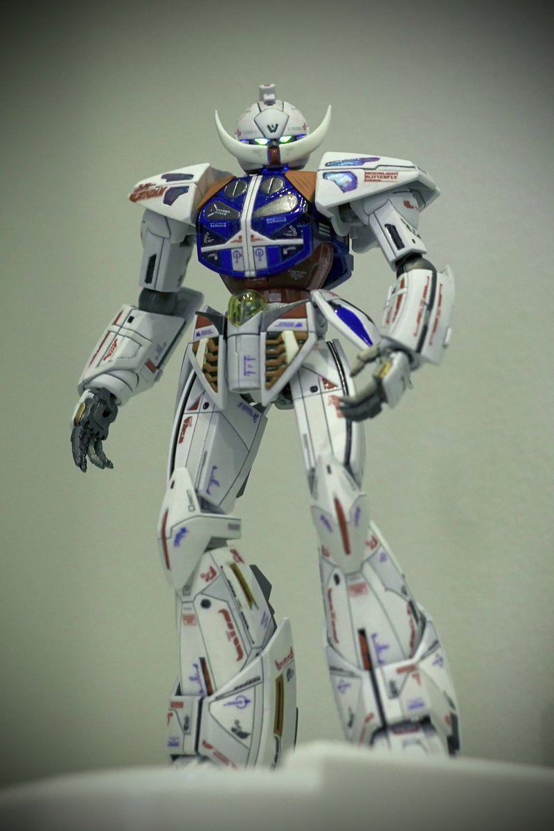 tokyogunpla's tweet photo. ターンA ガンダムが見つめてる https://t.co/48Xsg9gB2v