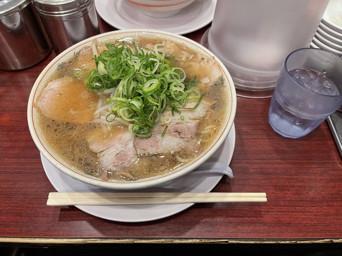 TimSpeedle's tweet photo. @crogers_htown @TheFitnessJurk 私は2年前にその道に１時間半並びました🤣 https://t.co/X5vh6RWiDK