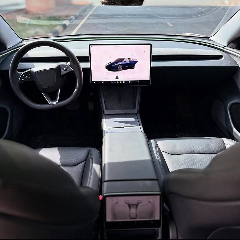 WestnotWest's tweet photo. I no know sha but this Tesla doesn’t come close to Avatar in anything https://t.co/PnPuUGnDWg