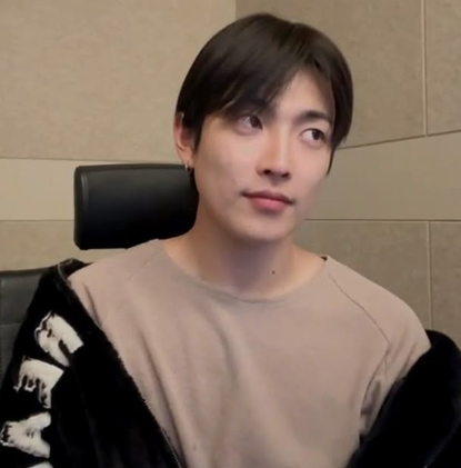 realmspinner's tweet photo. Birthday Boy!Hj &amp; Stripper!Sh mctz AU:

“Do NOT throw me a surprise birthday party.”

“You are a STICK IN THE MUD, is what you are!”

Hj is nearing thirty, and his best friend Wy is convinced it’s some huge milestone that must be celebrated. But Hj has WORK to do, https://t.co/COpsyyotbe
