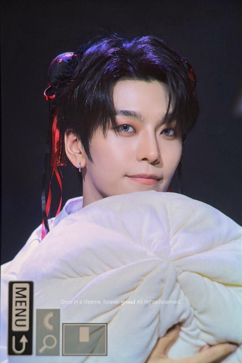 grhxland's tweet photo. 261003
🫳🏻🥟🖤
#XINLONG #鑫隆 #씬롱 #알파드라이브원 #ALPHADRIVEONE #ALD1 #알디원 https://t.co/hsoJpMLhyv